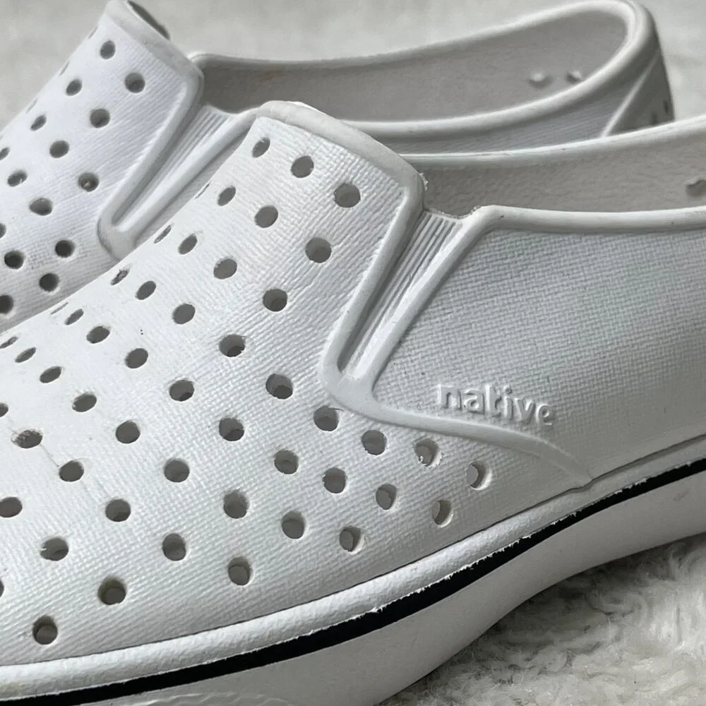 Native Kids White Miles EVA Foam Slip-On Sneakers Shoes Size 1